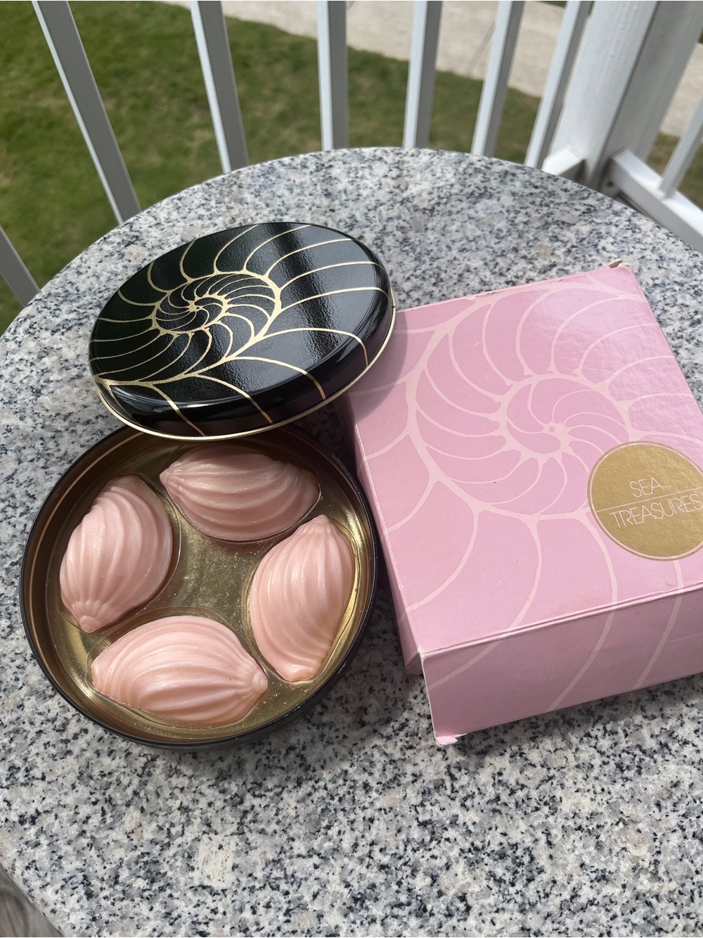 Avon sea treasures pink shell soap vintage